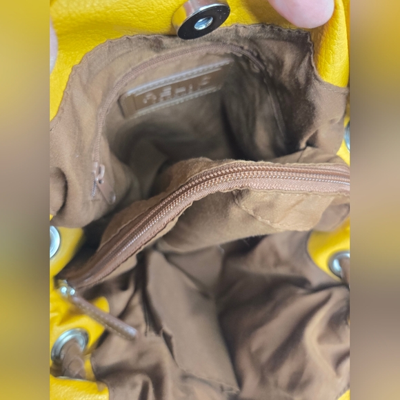 Relic Purse - Picture 10 of 11